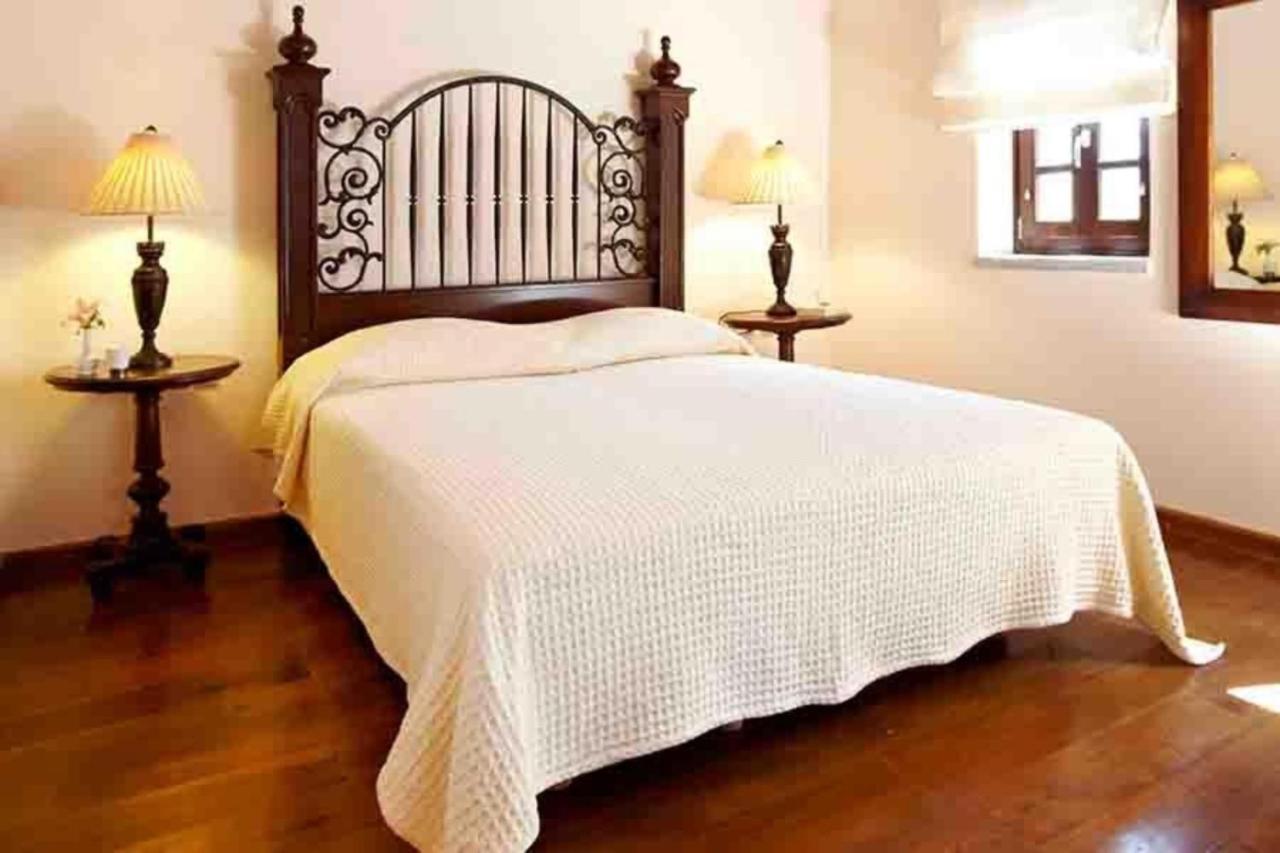 אויטילון Petritis Guesthouse מראה חיצוני תמונה