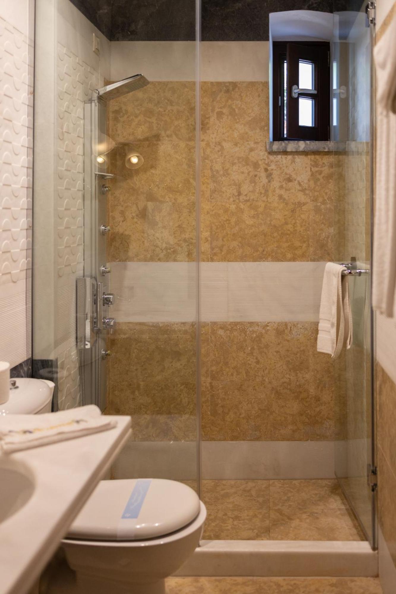 אויטילון Petritis Guesthouse מראה חיצוני תמונה