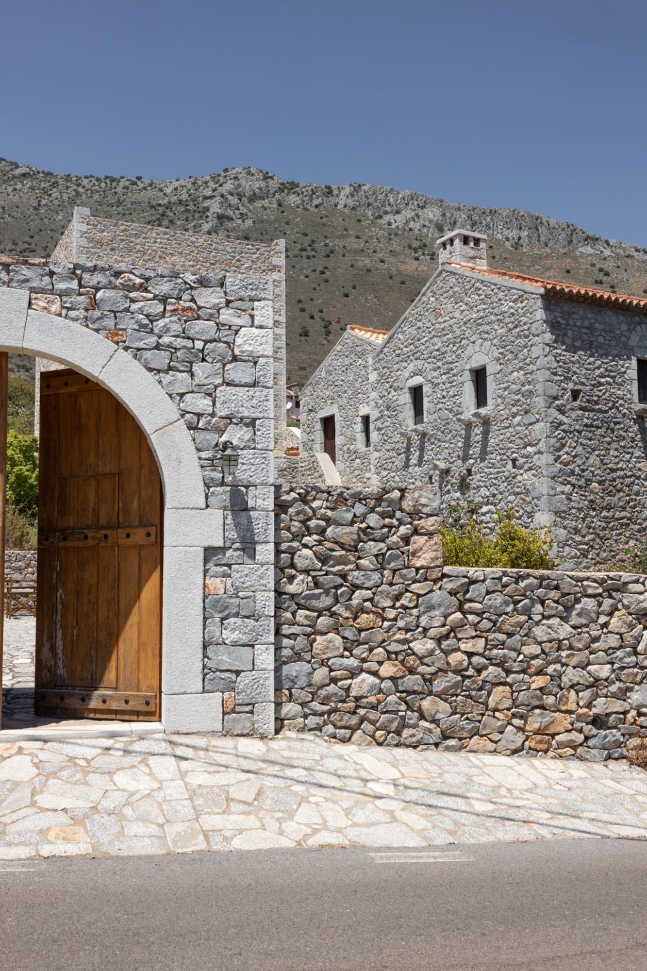 אויטילון Petritis Guesthouse מראה חיצוני תמונה